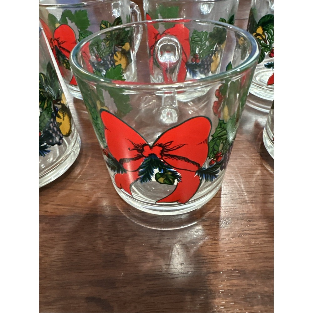 Anchor Hocking Christmas Coffee Mugs With Fruit - Picture 3 of 6